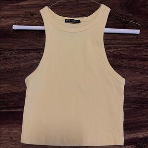 Zara Yellow top 
selling- $7
size- M
Fits- S-M